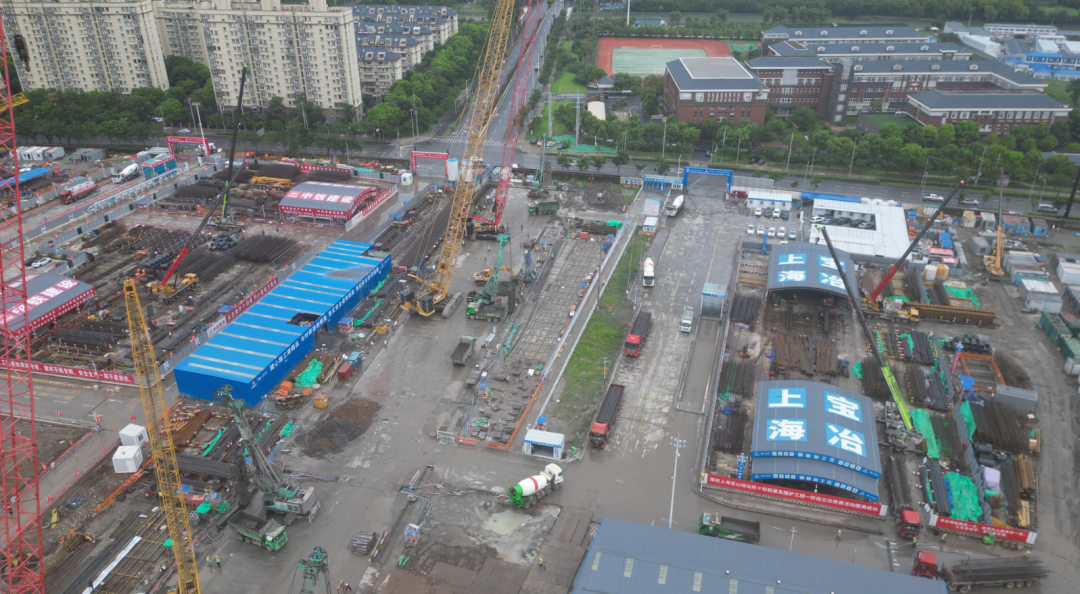 金泰SG全系列抓斗集群作戰(zhàn) 賦能寶山站高鐵建設(shè)